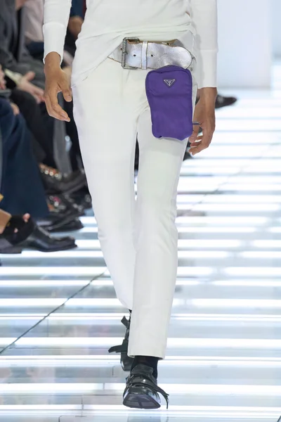 Look 12